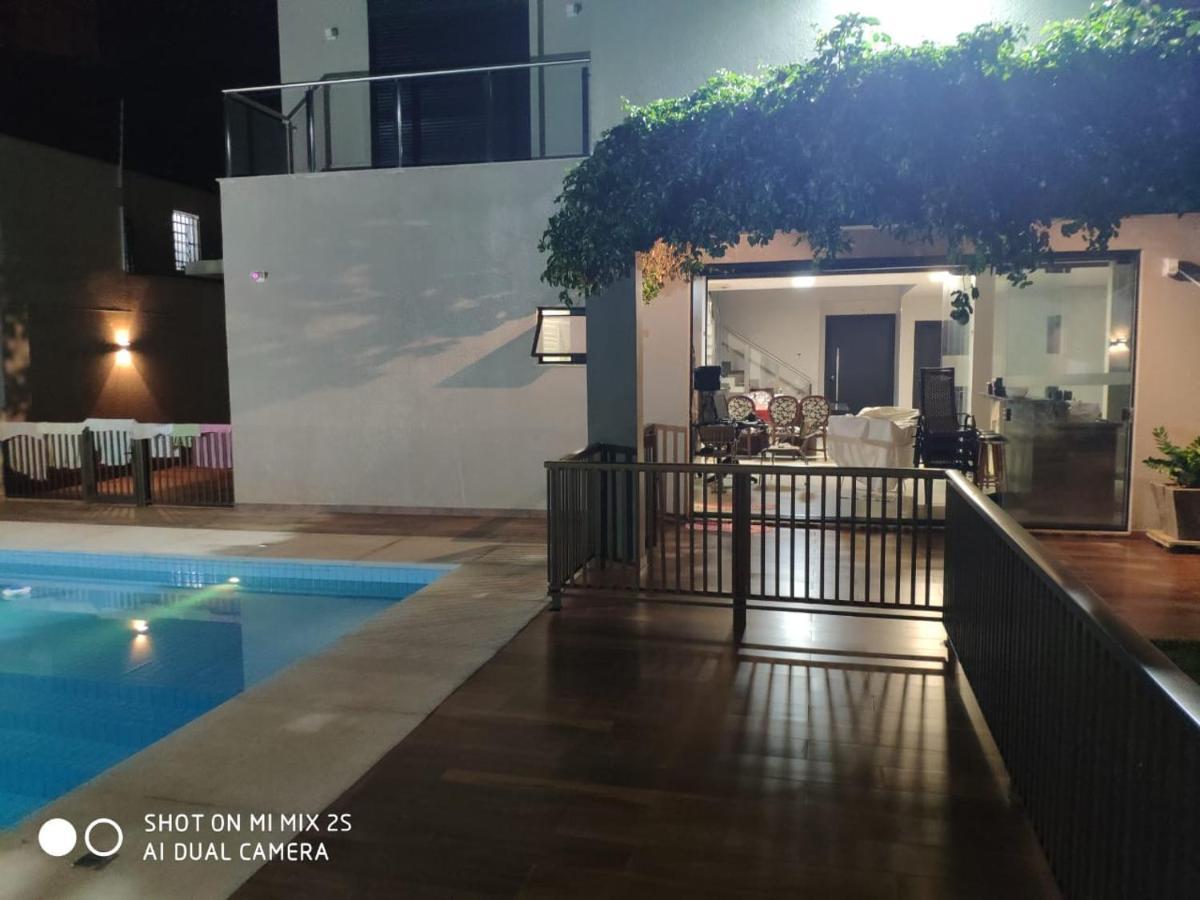 Casa Moderna No Centro Proxima A Atracoes Turisticas Villa Foz do Iguaçu Kültér fotó