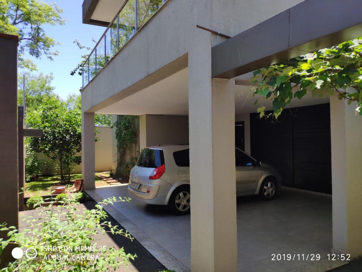 Casa Moderna No Centro Proxima A Atracoes Turisticas Villa Foz do Iguaçu Kültér fotó